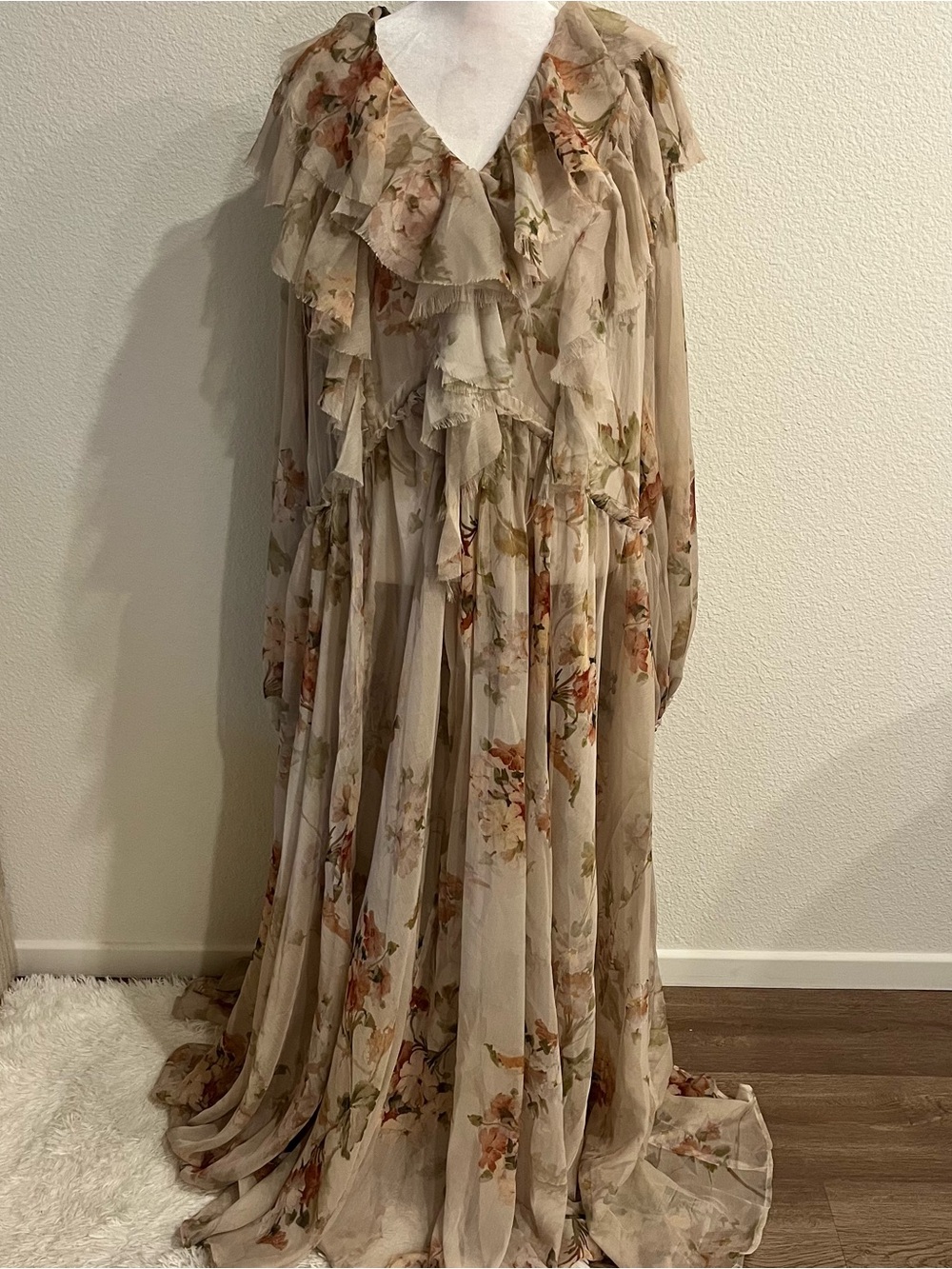 ASOS EDITION Curve chiffon raw edge ruffle maxi dress size 14 - Picture 2 of 4